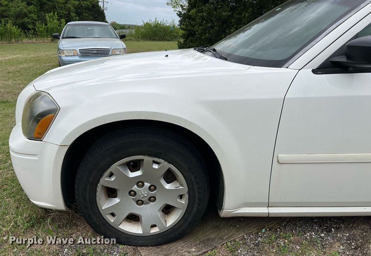 image for item EL2013 2006 Dodge Magnum 