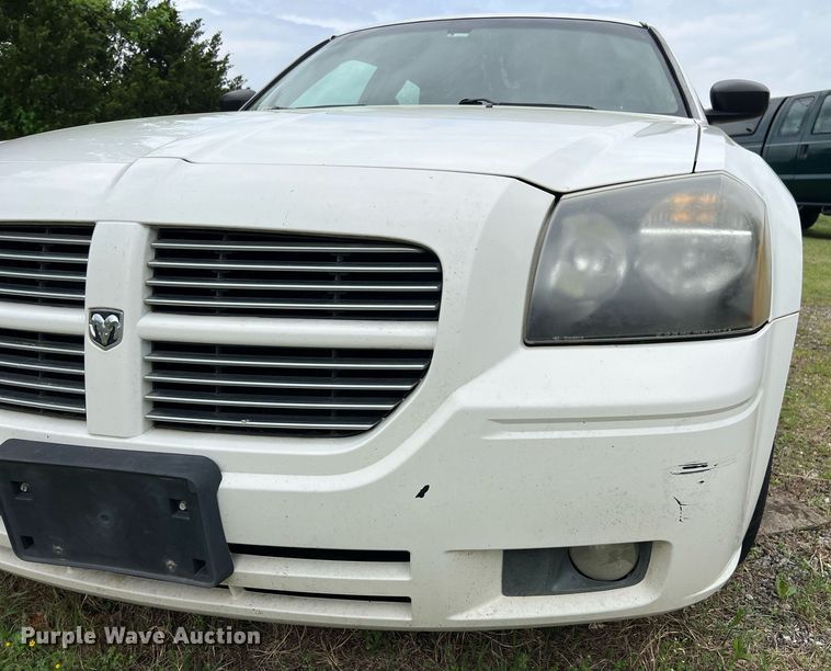 image for item EL2013 2006 Dodge Magnum 