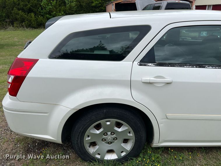 image for item EL2013 2006 Dodge Magnum 