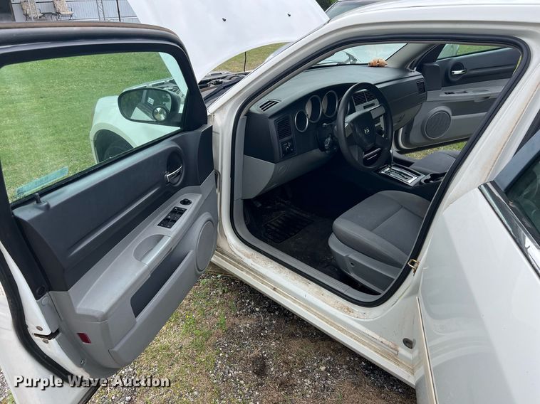 image for item EL2013 2006 Dodge Magnum 