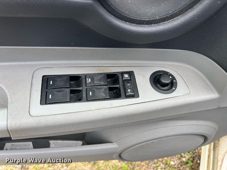 image for item EL2013 2006 Dodge Magnum 