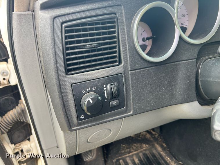 image for item EL2013 2006 Dodge Magnum 