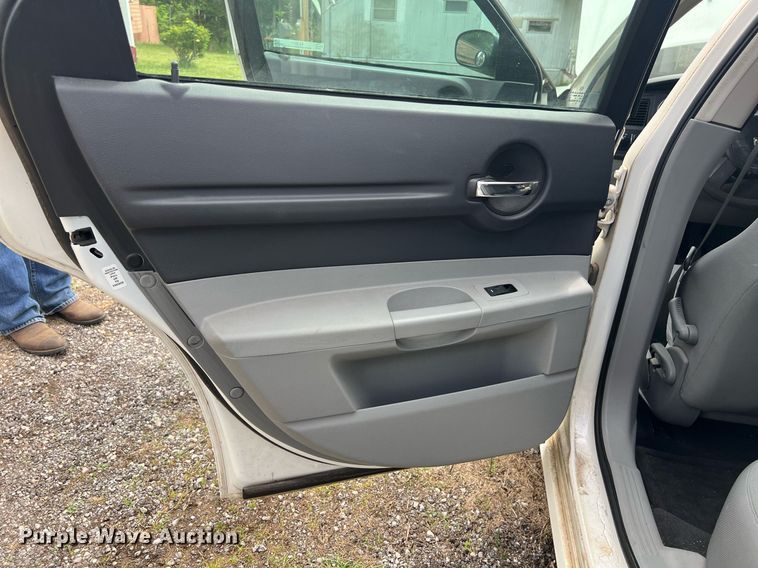 image for item EL2013 2006 Dodge Magnum 