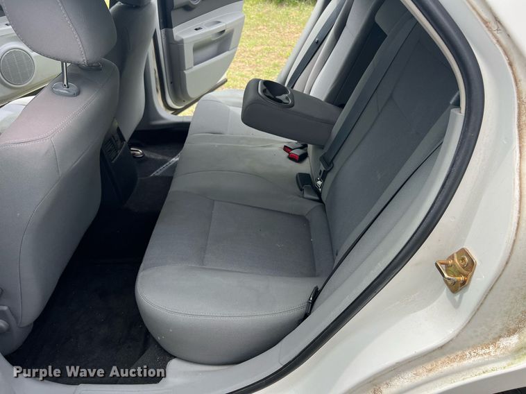 image for item EL2013 2006 Dodge Magnum 