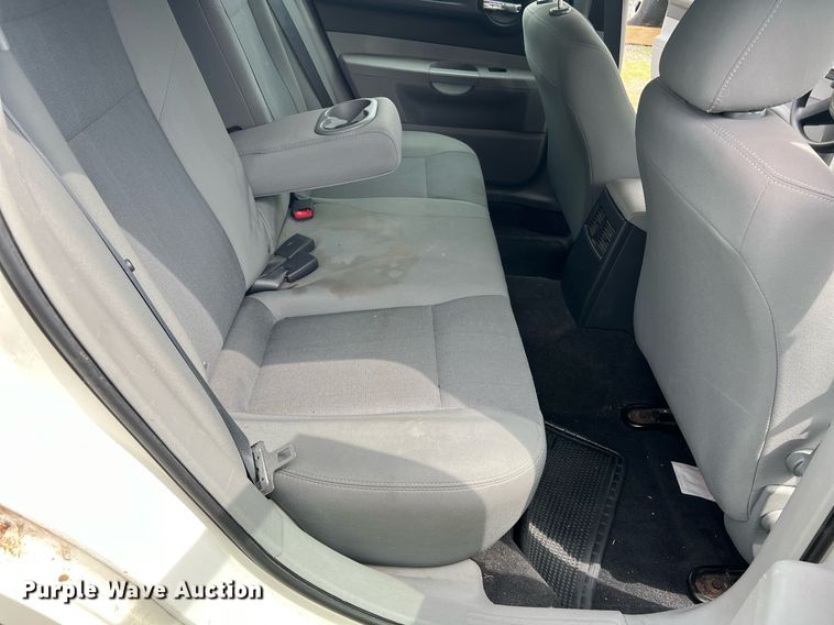 image for item EL2013 2006 Dodge Magnum 