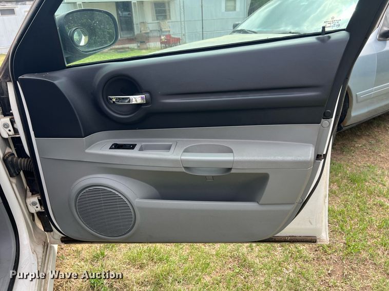 image for item EL2013 2006 Dodge Magnum 