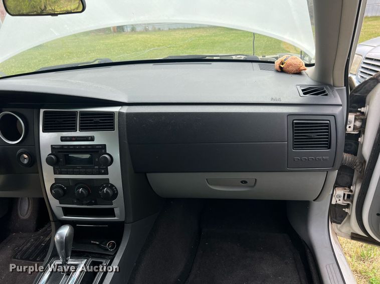 image for item EL2013 2006 Dodge Magnum 