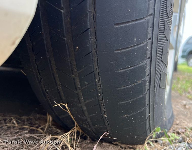 image for item EL2013 2006 Dodge Magnum 