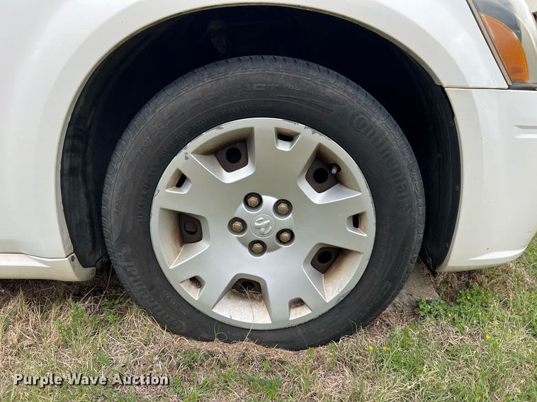 image for item EL2013 2006 Dodge Magnum 