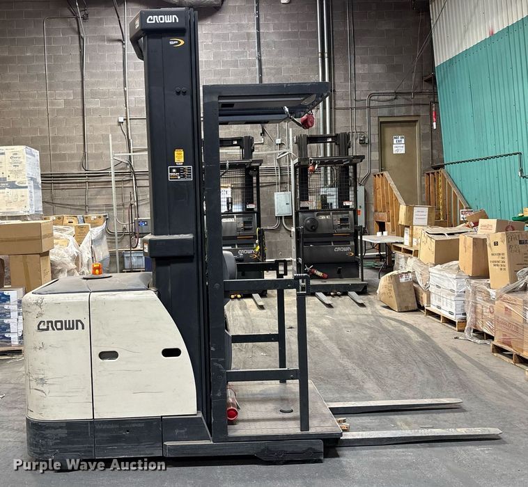 image for item EL5997 2016 Crown SP3520-30 order picker