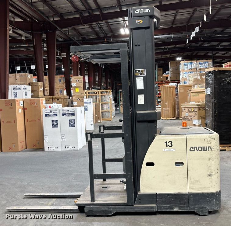 image for item EL5997 2016 Crown SP3520-30 order picker