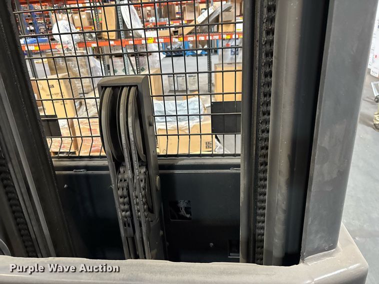 image for item EL5997 2016 Crown SP3520-30 order picker