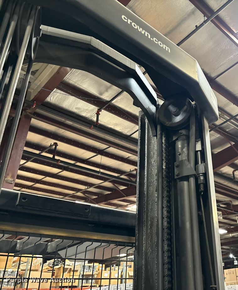 image for item EL5997 2016 Crown SP3520-30 order picker