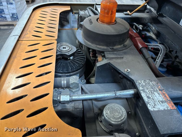 image for item EL5997 2016 Crown SP3520-30 order picker