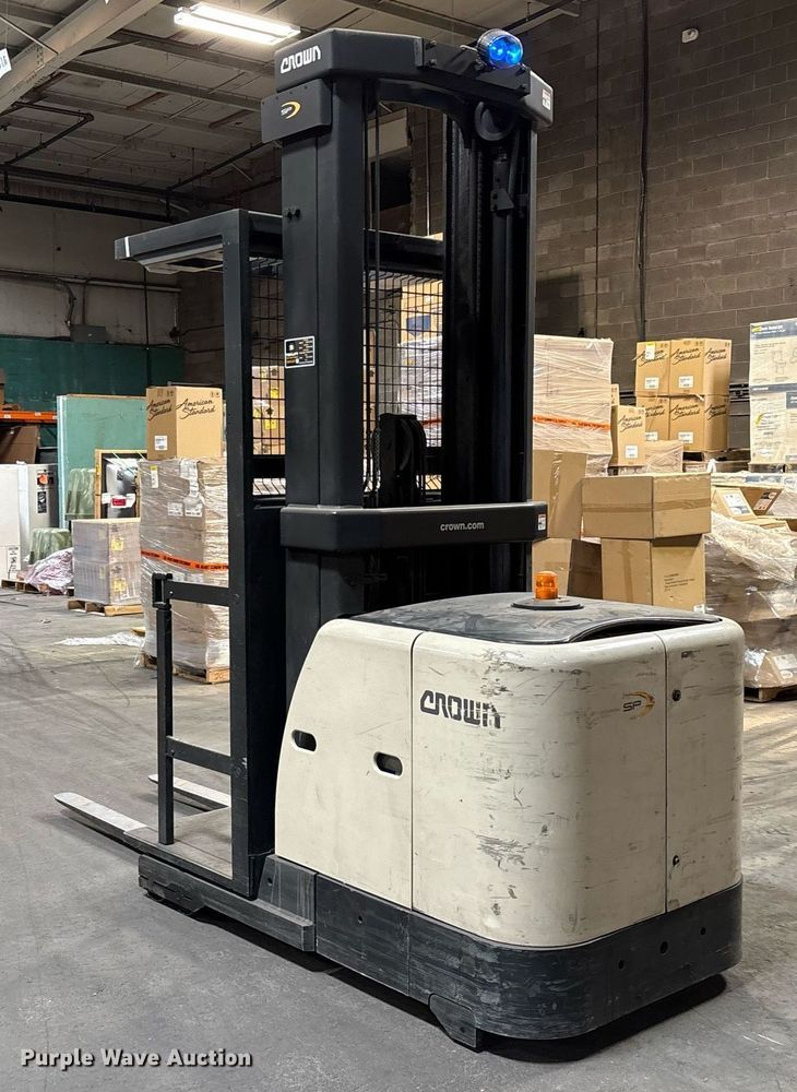 image for item EL5998 2016 Crown SP3520-30 order picker