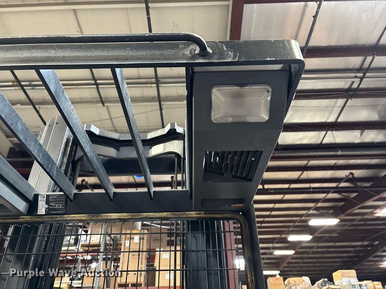 image for item EL5998 2016 Crown SP3520-30 order picker