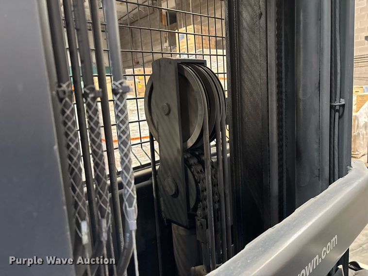 image for item EL5998 2016 Crown SP3520-30 order picker