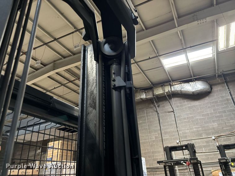 image for item EL5998 2016 Crown SP3520-30 order picker