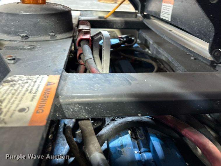 image for item EL5998 2016 Crown SP3520-30 order picker