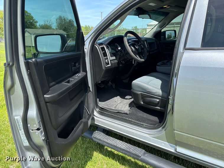 image for item EM0042 2019 Dodge Ram 1500 Crew Cab pickup truck