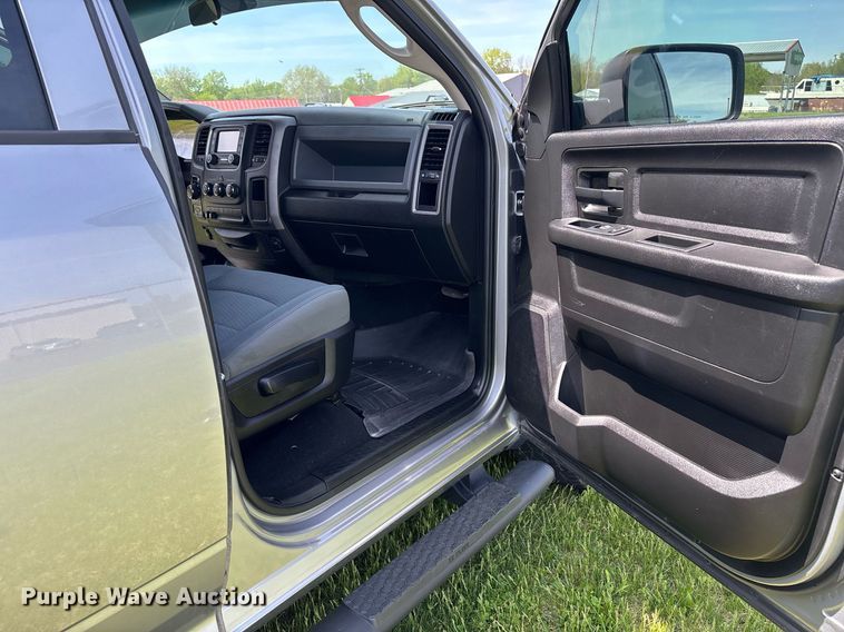 image for item EM0042 2019 Dodge Ram 1500 Crew Cab pickup truck