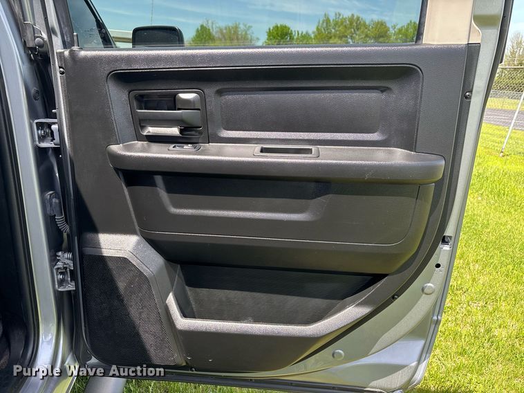 image for item EM0042 2019 Dodge Ram 1500 Crew Cab pickup truck