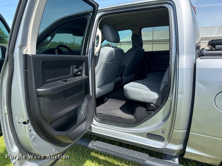 image for item EM0042 2019 Dodge Ram 1500 Crew Cab pickup truck