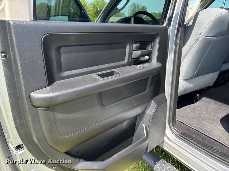 image for item EM0042 2019 Dodge Ram 1500 Crew Cab pickup truck