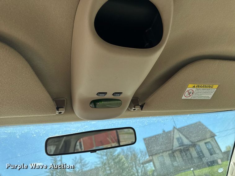 image for item EM3817 2000 Ford F250 Super Duty SuperCab pickup truck