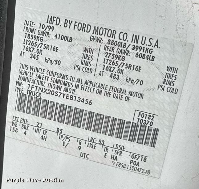 image for item EM3817 2000 Ford F250 Super Duty SuperCab pickup truck