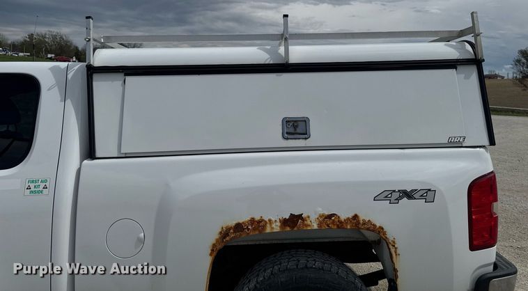 image for item EM3961 2011 Chevrolet Silverado 1500 Ext. Cab pickup truck