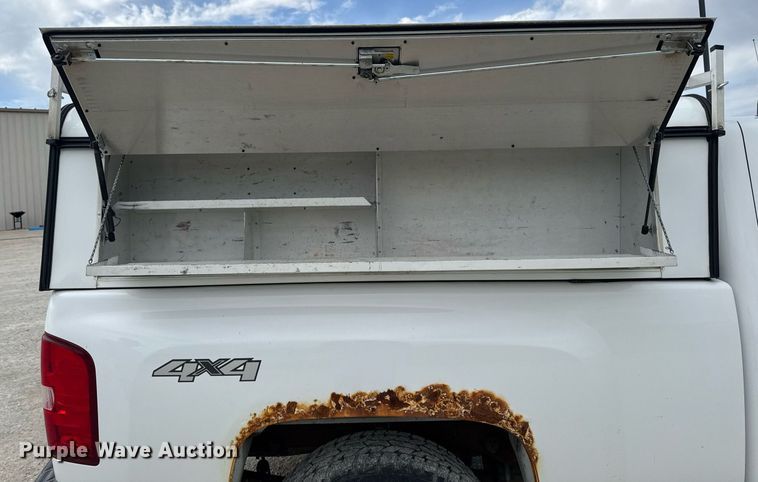 image for item EM3961 2011 Chevrolet Silverado 1500 Ext. Cab pickup truck