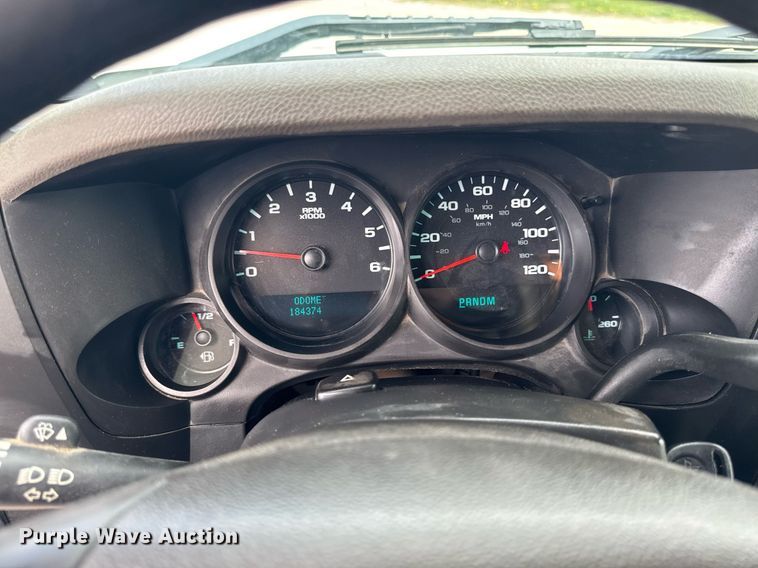 image for item EM3961 2011 Chevrolet Silverado 1500 Ext. Cab pickup truck