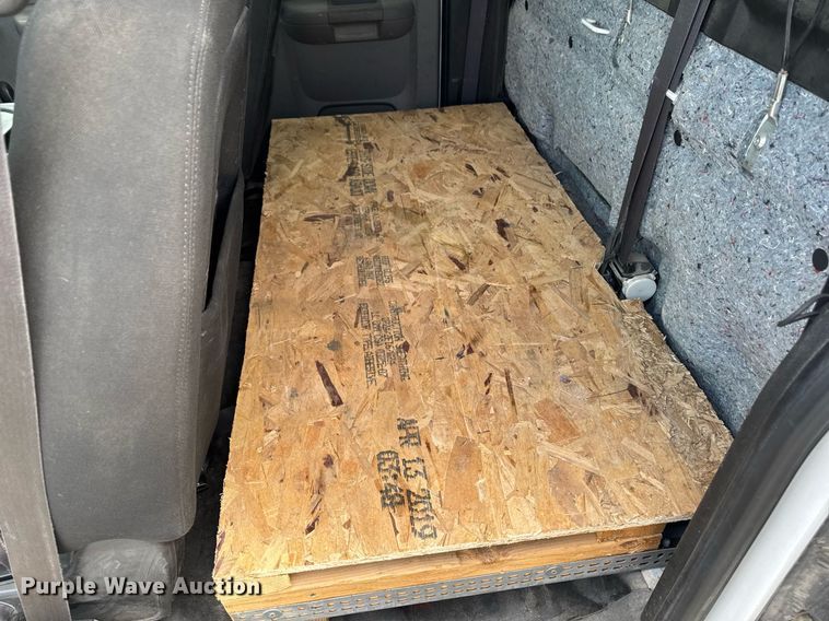 image for item EM3961 2011 Chevrolet Silverado 1500 Ext. Cab pickup truck