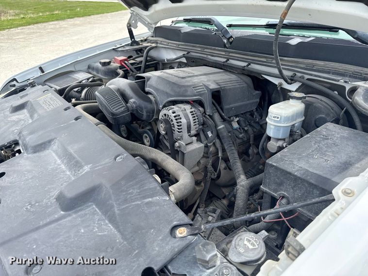 image for item EM3961 2011 Chevrolet Silverado 1500 Ext. Cab pickup truck