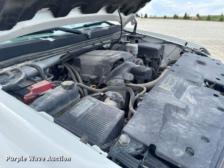 image for item EM3961 2011 Chevrolet Silverado 1500 Ext. Cab pickup truck