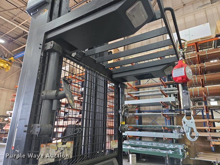 image for item EM6023 2014 Crown SP3505-30 order picker