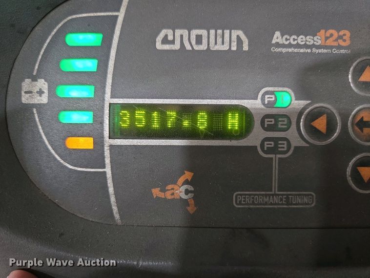 image for item EM6023 2014 Crown SP3505-30 order picker