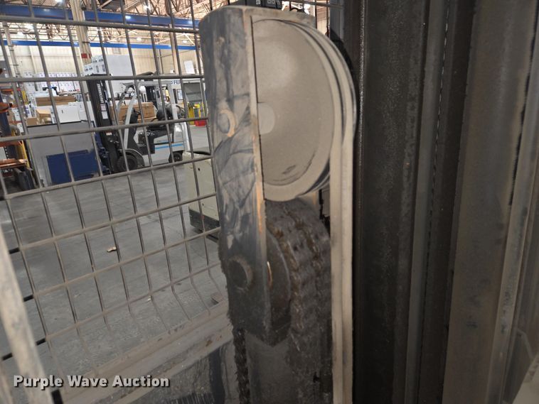 image for item EM6024 2015 Crown SP3520-30 order picker