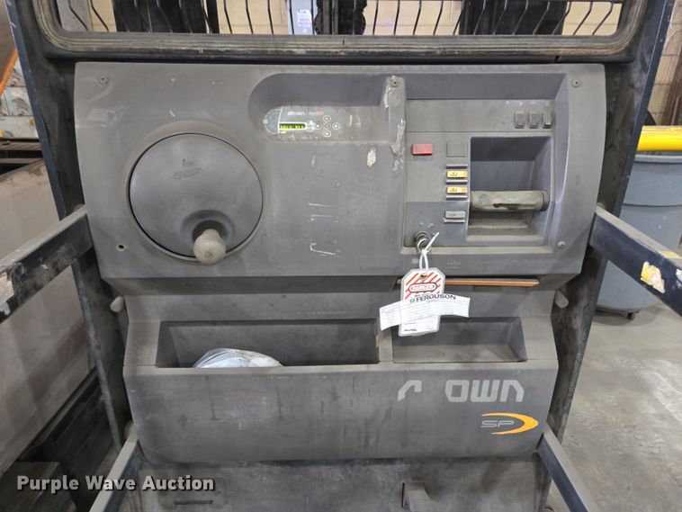 image for item EM6024 2015 Crown SP3520-30 order picker