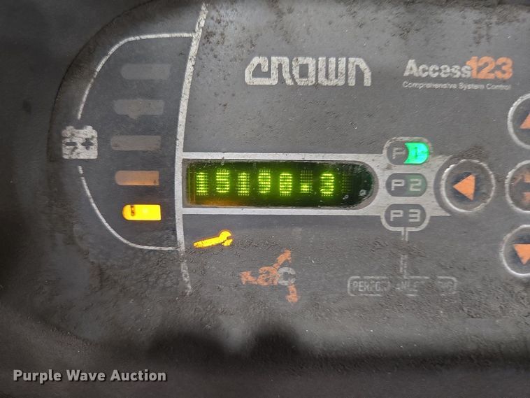 image for item EM6024 2015 Crown SP3520-30 order picker