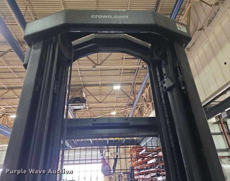 image for item EM6025 2016 Crown SP3520-30 order picker