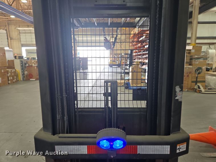 image for item EM6025 2016 Crown SP3520-30 order picker