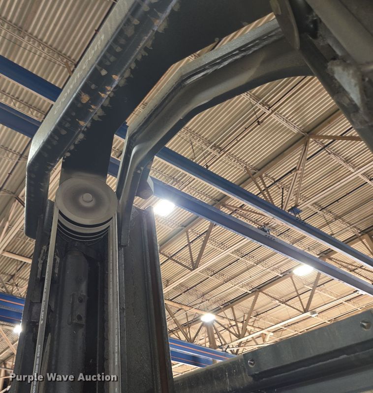 image for item EM6025 2016 Crown SP3520-30 order picker