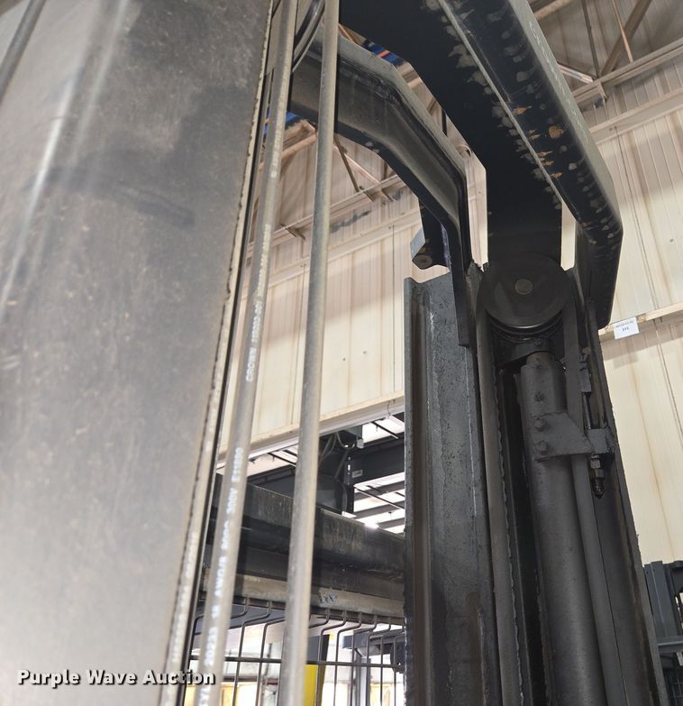 image for item EM6025 2016 Crown SP3520-30 order picker