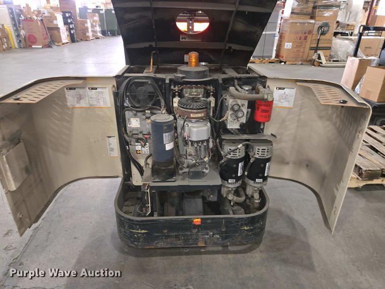 image for item EM6025 2016 Crown SP3520-30 order picker