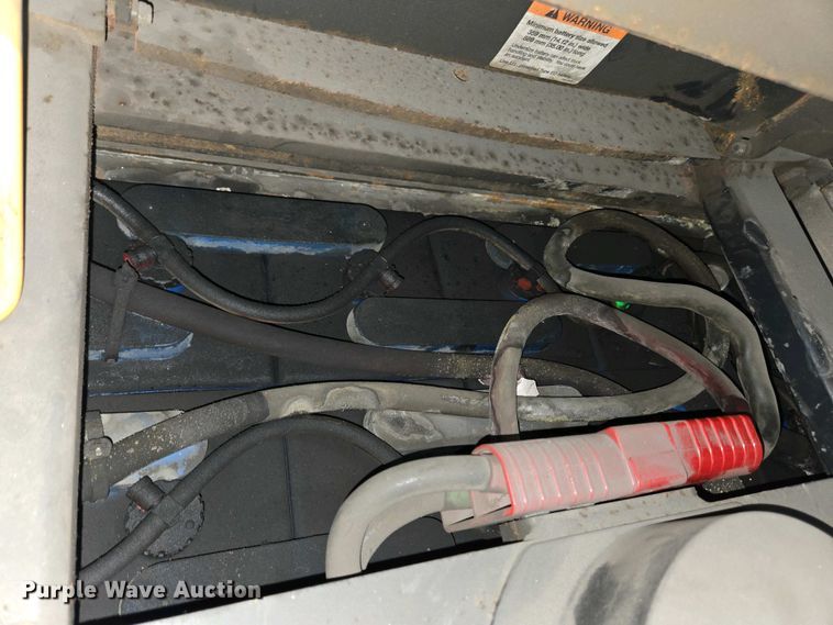 image for item EM6025 2016 Crown SP3520-30 order picker