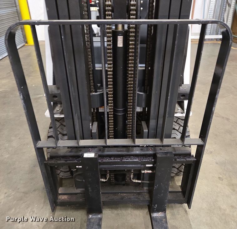 image for item EM6026 2015 UniCarriers CF50LP forklift