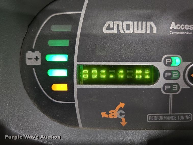 image for item EM6027 2015 Crown SP3520-30 order picker