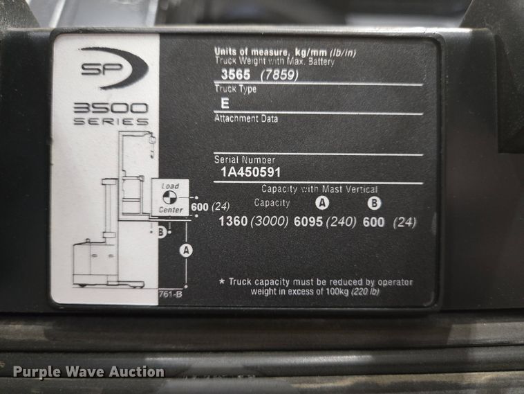 image for item EM6027 2015 Crown SP3520-30 order picker